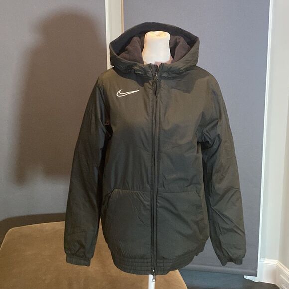 SOLD Kids Nike Black Youth Unisex Synthetic Fill Hooded Jacket Size XL NWT - Picture 1 of 14